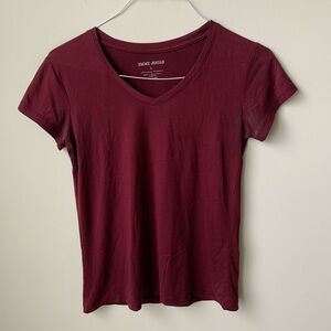 Emme Jordan Maroon V-Neck T-Shirt Size L